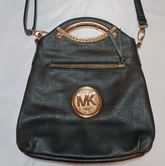 Michael Kors Handbags - Michael Kors Black Leather ⚫